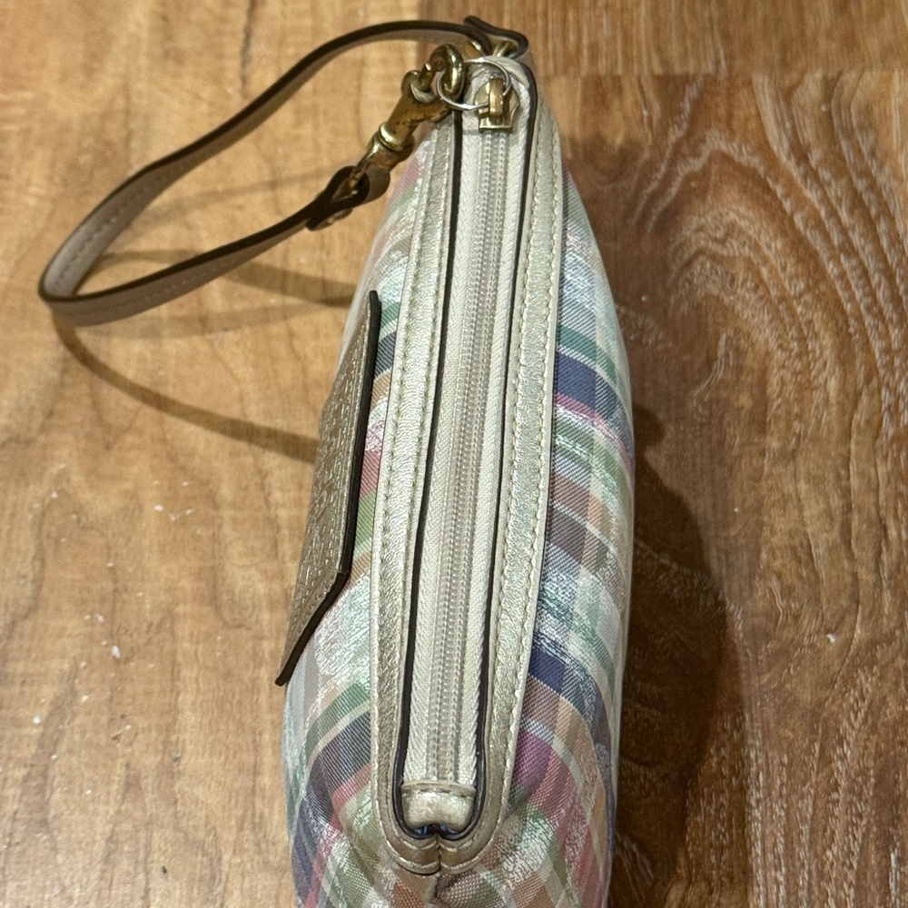Coach Poppy Daisy Madras Tartan Pastel Plaid Wristlet (w/Strap & Hang Tag)(EUC) - Picture 4 of 12